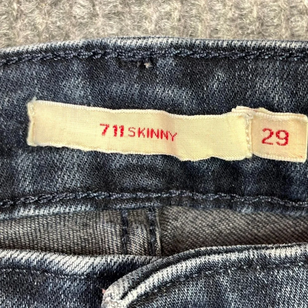 Levi's 711 Skinny Jeans Womens 29 Blue Denim Whiskering Classic Fit Streetwear